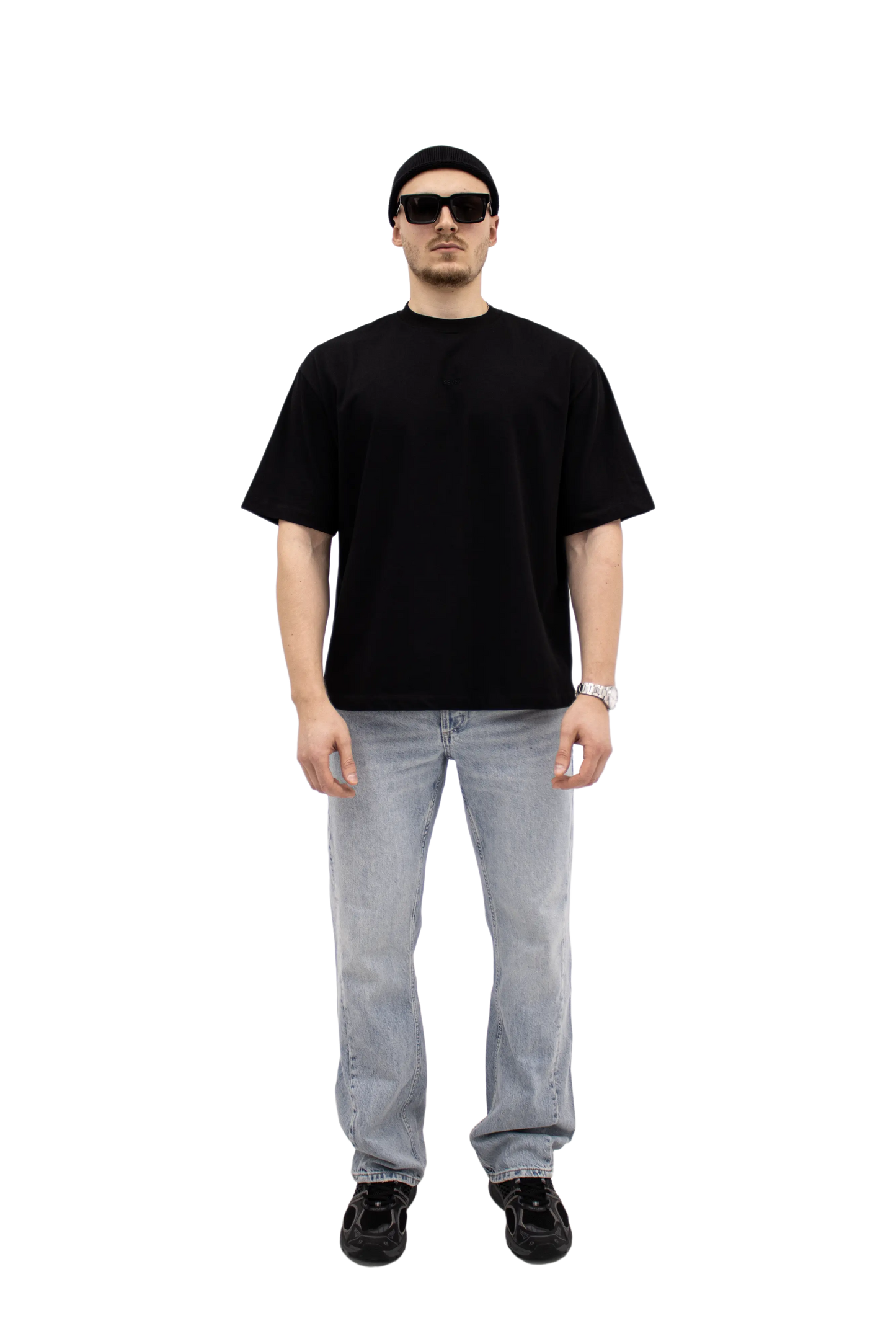 men`s black t-shirt
