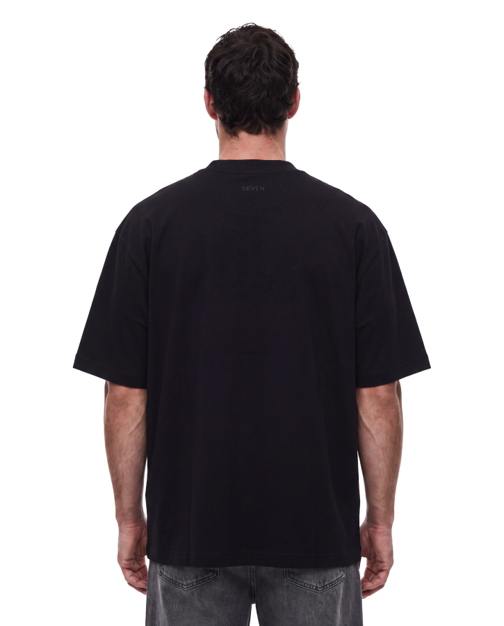 men's oversize t-shirt with black logo